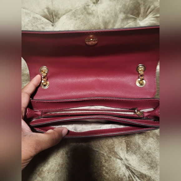 Authentic Michael Kors Pebbled Leather Bag - Picture 5 of 8